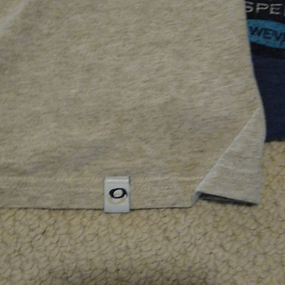 Shirts - Picture 6 of 16